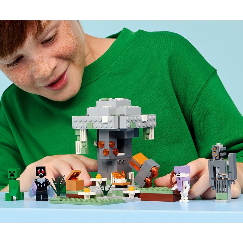 LEGO® Minecraft 21586 - Безцветната градина