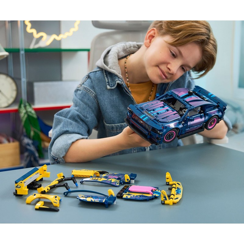 LEGO® Technic 42236 - Кола с персонализиран гараж Ford Mustang GT LEGO® Technic 42236 - Кола с персонализиран гараж Ford Mustang GT